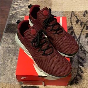 Mens size 12 Nike presto fly se